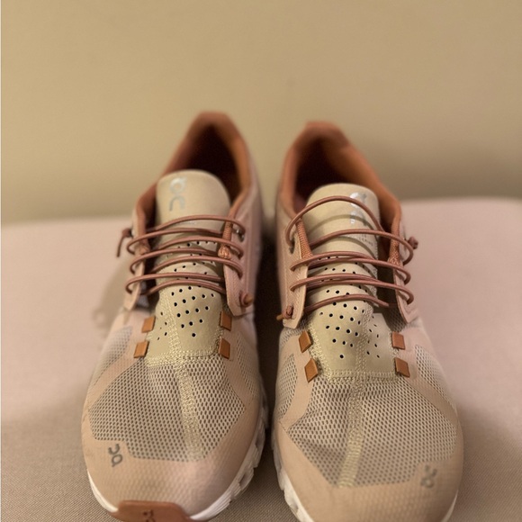 On Running Sand and Brown Sneakers - Picture 3 of 6